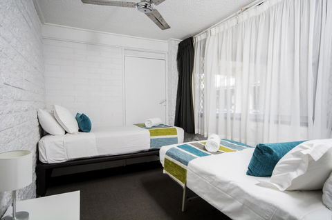 The Beach Motel Hervey Bay - Tourism Brisbane 30