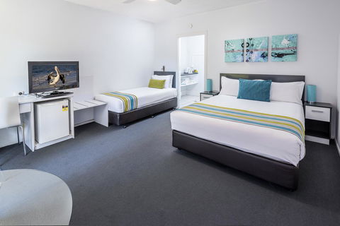The Beach Motel Hervey Bay - Tourism Brisbane 2
