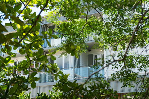 Heart Hotel And Gallery Whitsundays - Tourism Brisbane 9