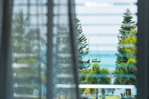 Heart Hotel And Gallery Whitsundays - Tourism Brisbane 14