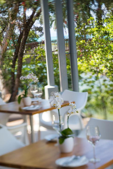 Heart Hotel And Gallery Whitsundays - Tourism Brisbane 20