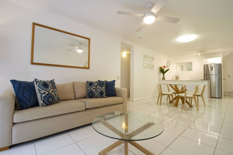 The White House Port Douglas - Tourism Brisbane 2