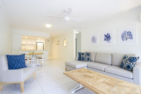 The White House Port Douglas - Tourism Brisbane 5