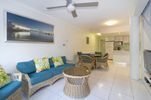 The White House Port Douglas - Tourism Brisbane 24