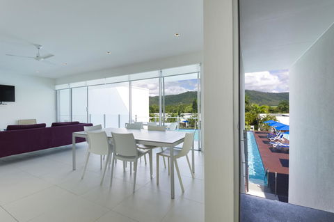 Pool Resort Port Douglas - Brisbane Tourism 19