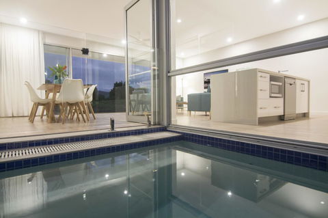 Pool Resort Port Douglas - Brisbane Tourism 36