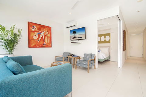 Pool Resort Port Douglas - Brisbane Tourism 32