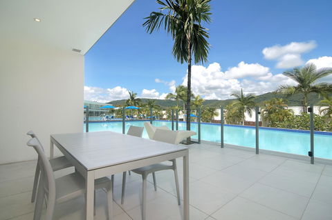 Pool Resort Port Douglas - Brisbane Tourism 31