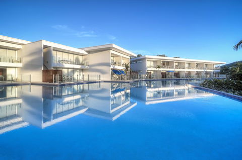 Pool Resort Port Douglas - Brisbane Tourism 2