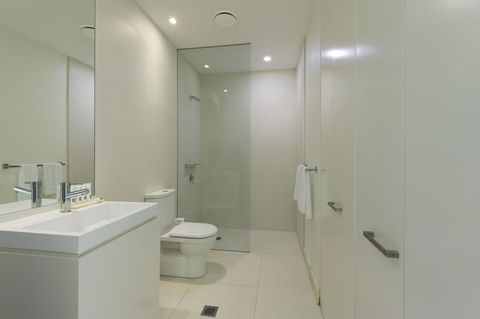 Pool Resort Port Douglas - Brisbane Tourism 25