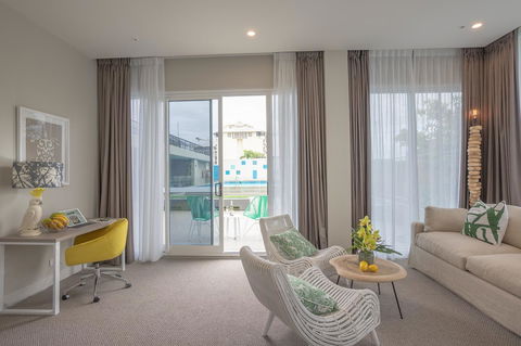 Pacific Hotel Cairns - Tourism Brisbane 6