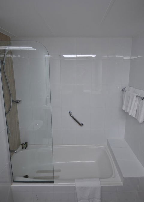 Pacific Hotel Cairns - Tourism Brisbane 40