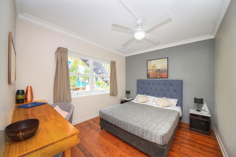Backpackers In Paradise 18-35 Hostel - Tourism Brisbane 1
