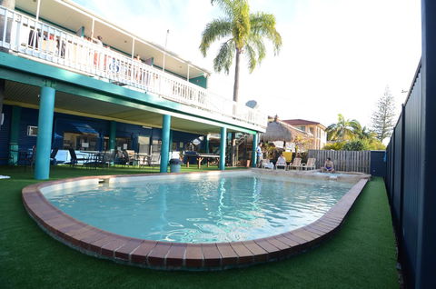 Backpackers In Paradise 18-35 Hostel - Tourism Brisbane 22