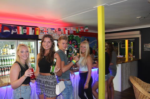 Backpackers In Paradise 18-35 Hostel - Tourism Brisbane 30