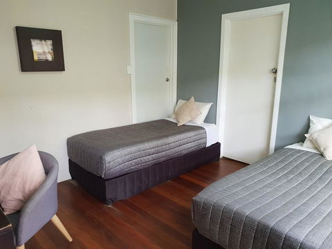 Backpackers In Paradise 18-35 Hostel - Tourism Brisbane 5
