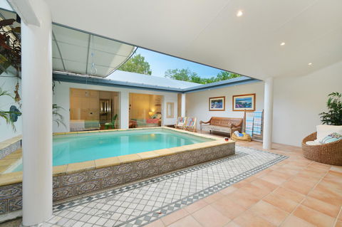 [ ANDY'S BEACH HOUSE ] - Tourism Brisbane 21