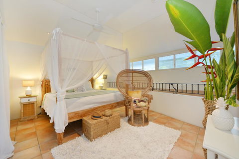 [ ANDY'S BEACH HOUSE ] - Tourism Brisbane 1