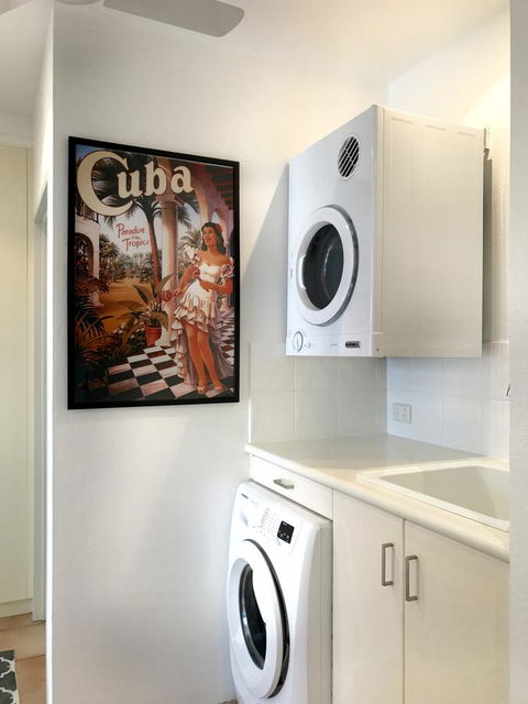 [ ANDY'S BEACH HOUSE ] - Tourism Brisbane 37