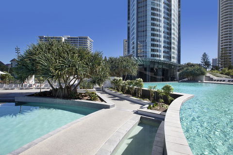 Q1 Resort & Spa - Official - Tourism Brisbane 4