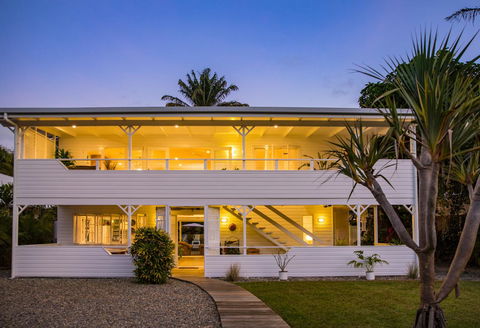 Jamaica Beach House - Tourism Brisbane 24