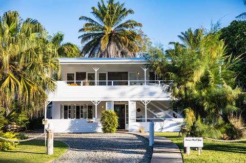 Jamaica Beach House - Tourism Brisbane 0