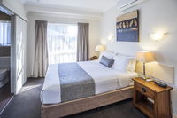 Book Emerald Accommodation Vacations Tourism Brisbane Tourism Brisbane