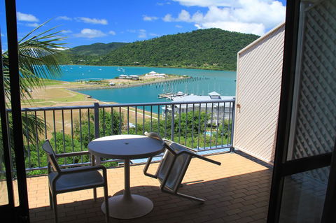 Ocean Views At Whitsunday Terraces Resort - Tourism Brisbane 5