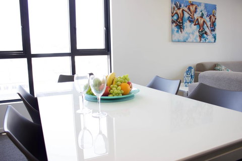 Synergy Broadbeach - Official - Brisbane Tourism 20