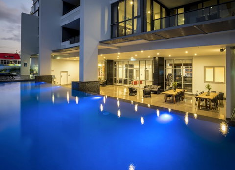 Synergy Broadbeach - Official - Brisbane Tourism 0