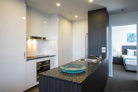 Synergy Broadbeach - Official - Brisbane Tourism 1