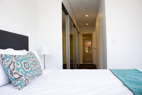 Synergy Broadbeach - Official - Brisbane Tourism 16