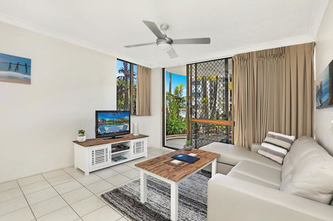 Headland Tropicana Resort - Tourism Brisbane 6