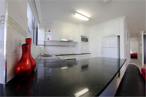 Headland Tropicana Resort - Tourism Brisbane 22