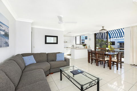 Headland Tropicana Resort - Tourism Brisbane 9