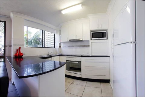 Headland Tropicana Resort - Tourism Brisbane 19