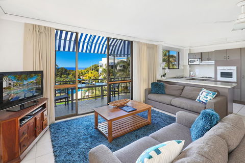 Headland Tropicana Resort - Tourism Brisbane 12