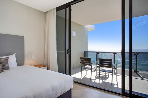 Iconic Kirra Beach Resort - Tourism Brisbane 35