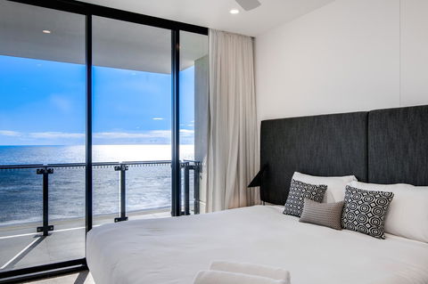 Iconic Kirra Beach Resort - Tourism Brisbane 39