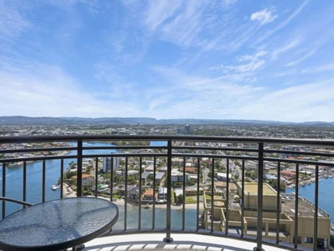 Beach Stay - Ocean & Riverview Resort Chevron Renaissance Central Surfers Paradise - Tourism Brisbane 14