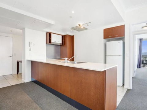 Beach Stay - Ocean & Riverview Resort Chevron Renaissance Central Surfers Paradise - Tourism Brisbane 11