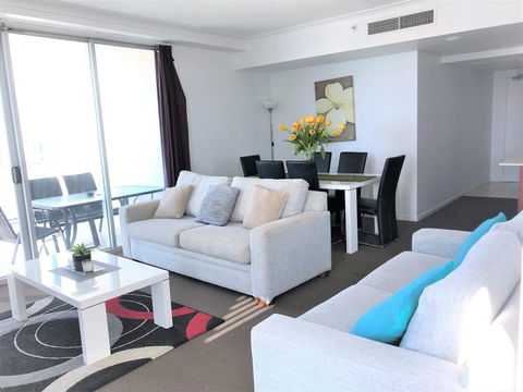 Beach Stay - Ocean & Riverview Resort Chevron Renaissance Central Surfers Paradise - Tourism Brisbane 18