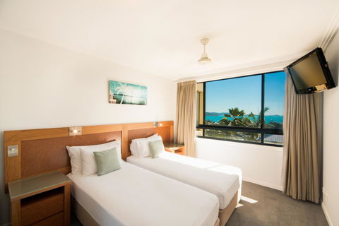 Pinnacles - Tourism Brisbane 17