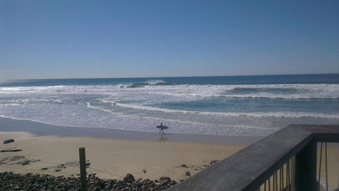 Beach House On Tradewinds Avenue - Brisbane Tourism 16