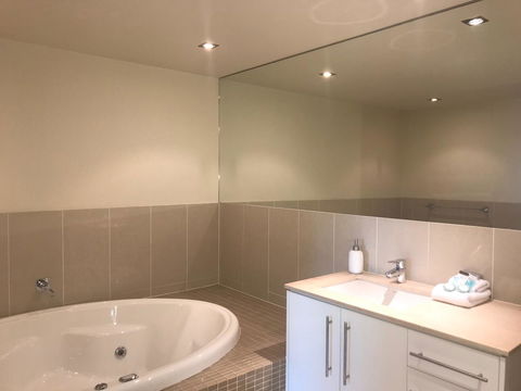Proximity Waterfront Apartments - Brisbane Tourism 12