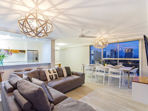 Sunbird Beach Resort Main Beach - Tourism Brisbane 4