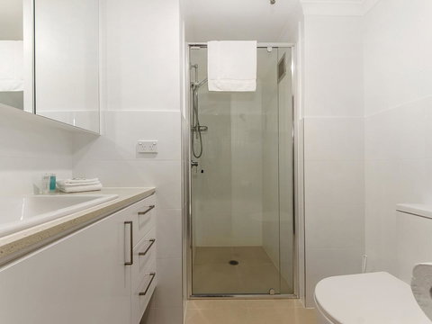 Sunbird Beach Resort Main Beach - Tourism Brisbane 29