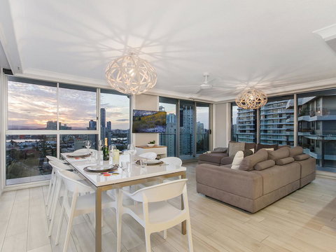 Sunbird Beach Resort Main Beach - Tourism Brisbane 11