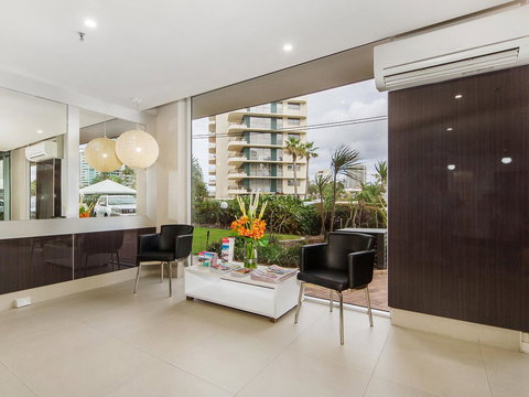 Sunbird Beach Resort Main Beach - Tourism Brisbane 44
