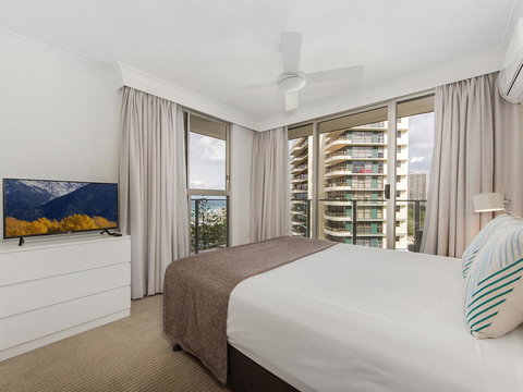 Sunbird Beach Resort Main Beach - Tourism Brisbane 30
